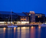 Promenade Hotel - ���������